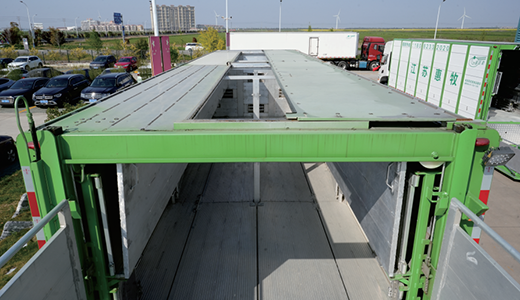 畜（雛）禽運(yùn)輸車